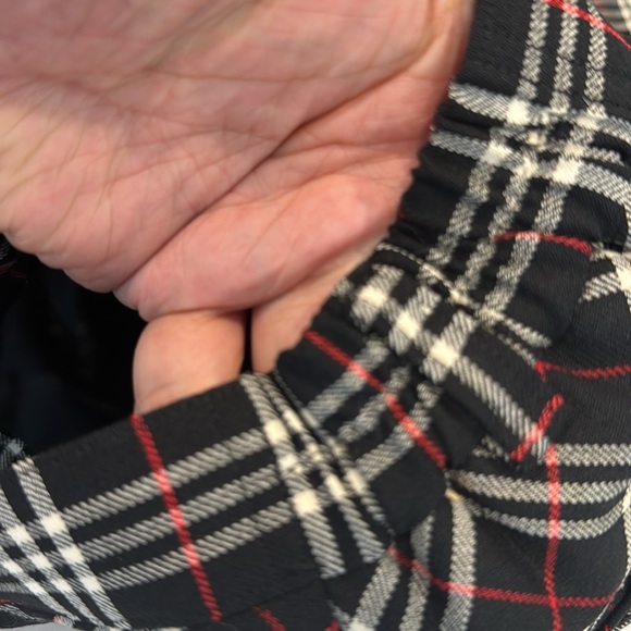 Authentic Burberry plaid skort - Picture 5 of 10